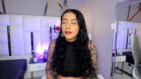 Marge online show from December 5, 9:06 pm