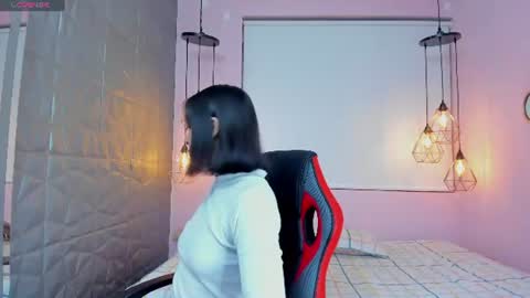 Snapshot of magic_oliviah chatting on June 10, 11:53 am Oliviah online show from June 10, 11:53 am
