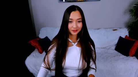 Snapshot of magic_phoenix chatting on January 5, 1:36 pm magic_phoenix online show from January 5, 1:36 pm