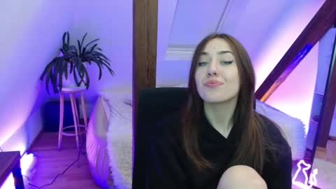 Zooey online show from February 18, 10:58 pm