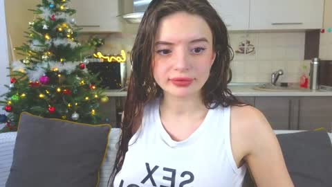 Alice online show from December 25, 9:34 am