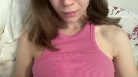 magicgirl50053 online show from June 15, 2:41 pm