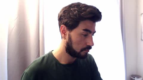 Snapshot of magicloganx chatting on April 16, 9:39 pm Andres online show from April 16, 9:39 pm