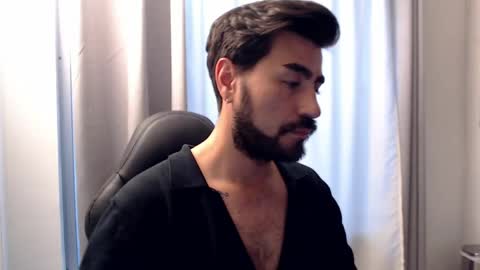Snapshot of magicloganx chatting on April 17, 10:57 pm Andres online show from April 17, 10:57 pm