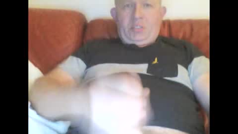 Snapshot of magicman250 chatting on September 28, 2:39 am magicman250 online show from September 28, 2:39 am