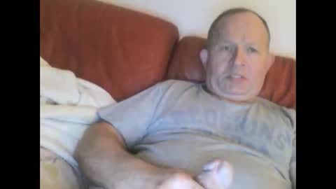 Snapshot of magicman250 chatting on October 1, 5:24 am magicman250 online show from October 1, 5:24 am