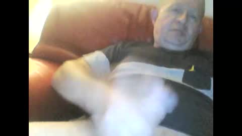 Snapshot of magicman250 chatting on October 9, 4:54 am magicman250 online show from October 9, 4:54 am