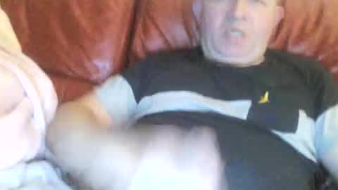 Snapshot of magicman250 chatting on November 9, 9:24 pm magicman250 online show from November 9, 9:24 pm