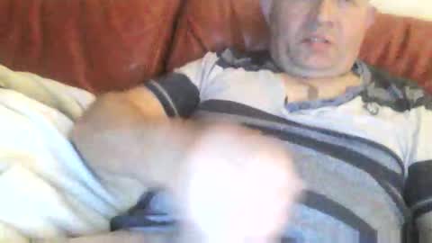 Snapshot of magicman250 chatting on November 10, 10:31 pm magicman250 online show from November 10, 10:31 pm