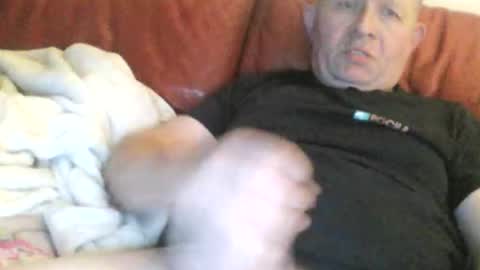 Snapshot of magicman250 chatting on December 2, 6:58 pm magicman250 online show from December 2, 6:58 pm