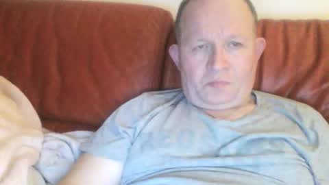 Snapshot of magicman250 chatting on December 14, 11:31 pm magicman250 online show from December 14, 11:31 pm