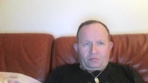 Snapshot of magicman250 chatting on December 19, 9:33 pm magicman250 online show from December 19, 9:33 pm