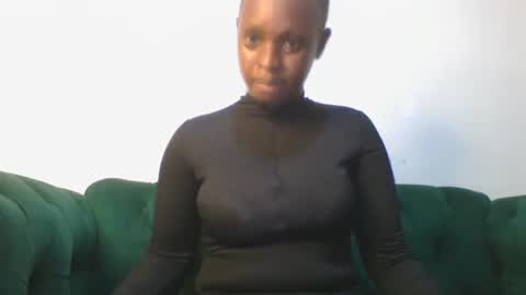 Snapshot of magicpussyy1 chatting on June 2, 11:45 am magicbabe online show from June 2, 11:45 am