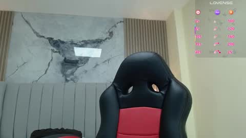 magievans1 online show from February 25, 12:37 pm