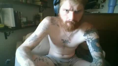 Snapshot of magnetic77slav chatting on September 26, 7:07 pm magnetic77slav online show from September 26, 7:07 pm