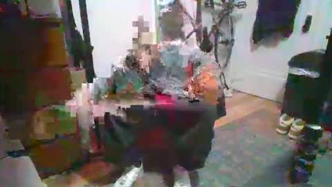 Snapshot of magnetic77slav chatting on October 18, 1:30 am magnetic77slav online show from October 18, 1:30 am