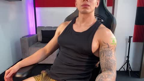 Snapshot of magnus_savage chatting on May 6, 8:58 pm If you want me to use the Lovense please let me know -- online show from May 6, 8:58 pm