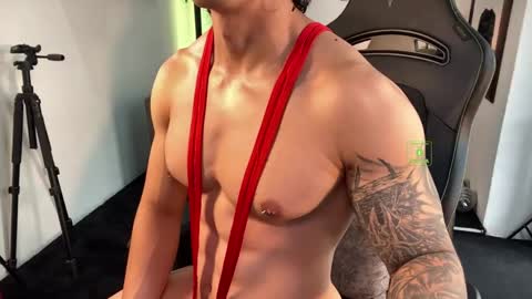 Snapshot of magnus_savage chatting on May 8, 4:34 pm If you want me to use the Lovense please let me know -- online show from May 8, 4:34 pm