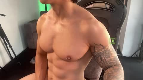Snapshot of magnus_savage chatting on May 27, 5:43 pm If you want me to use the Lovense please let me know -- online show from May 27, 5:43 pm