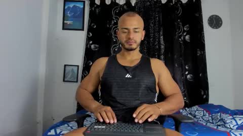 Magnusclark online show from October 27, 11:36 am