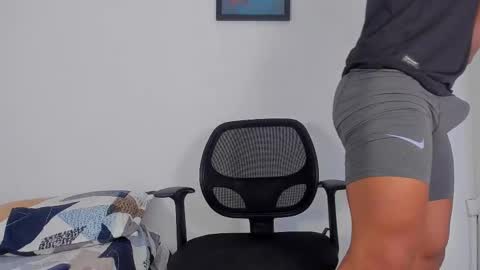 Magnusclark online show from February 19, 5:53 pm