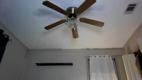 Snapshot of magsjane chatting on November 30, 7:56 am Kaye online show from November 30, 7:56 am