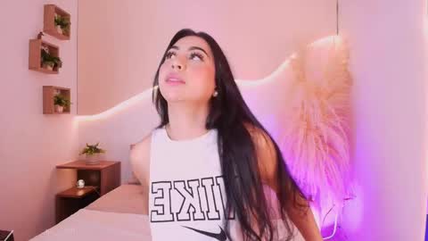 MAIA  LIA  online show from September 18, 6:10 pm