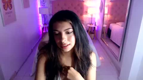 Snapshot of maia_reficco chatting on June 27, 12:55 pm Maia Reficco online show from June 27, 12:55 pm