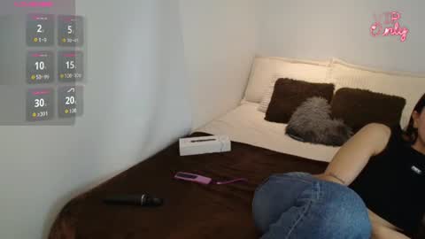 Snapshot of maiaa_evans chatting on June 22, 3:25 am t online show from June 22, 3:25 am