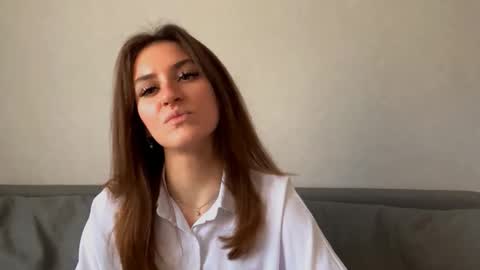 Snapshot of maiabarthe chatting on March 21, 8:41 am M I A online show from March 21, 8:41 am