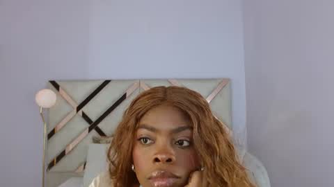 Maia Charris online show from July 28, 6:20 pm