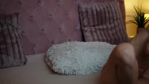 Snapshot of maiamini chatting on September 9, 6:51 pm Maia online show from September 9, 6:51 pm