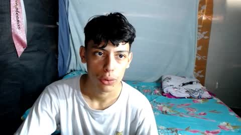 Snapshot of maicol_gomez chatting on March 1, 4:53 pm maicol online show from March 1, 4:53 pm