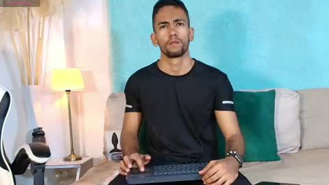 maicolparker0 online show from July 2, 12:44 pm