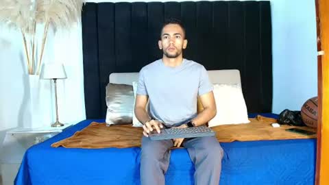 maicolparker0 online show from July 25, 12:14 pm