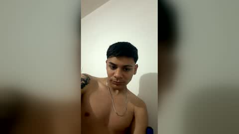 maicolzarate19 online show from May 5, 4:42 am
