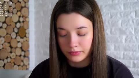 Snapshot of maidabuoy chatting on November 13, 3:05 am Lucy online show from November 13, 3:05 am