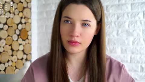 Snapshot of maidabuoy chatting on November 24, 2:11 am Lucy online show from November 24, 2:11 am