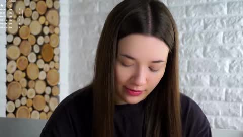 Snapshot of maidabuoy chatting on December 3, 3:14 am Lucy online show from December 3, 3:14 am