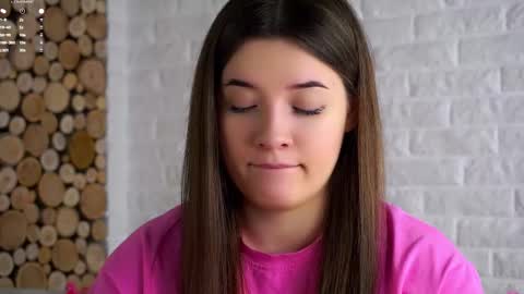 Lucy online show from February 14, 2:19 am