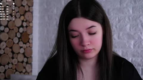 Lucy online show from May 14, 3:46 am