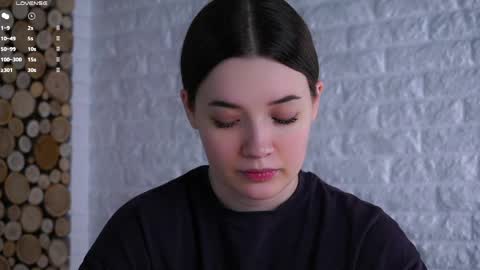 Lucy online show from May 26, 2:18 am