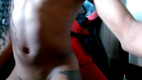 Snapshot of maidi_hot chatting on May 30, 3:53 pm Bella Maidi online show from May 30, 3:53 pm