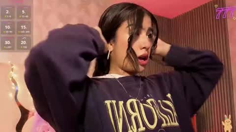 maiily_tay online show from January 16, 11:47 am