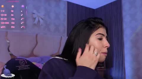 maiily_tay online show from February 12, 12:22 pm