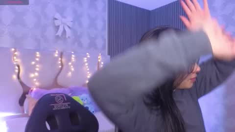 maiily_tay online show from February 13, 11:50 am