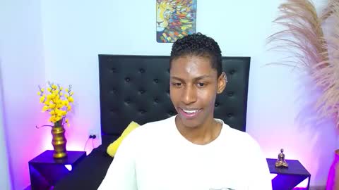 Snapshot of maiki18 chatting on October 25, 2:56 pm I am Maik online show from October 25, 2:56 pm