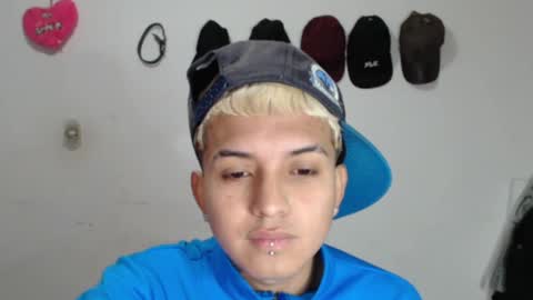 Snapshot of maikjameshot chatting on November 24, 4:34 am maikjameshot online show from November 24, 4:34 am