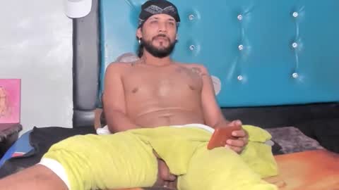Snapshot of maikol_20cm chatting on April 2, 1:47 am maikol_20cm online show from April 2, 1:47 am