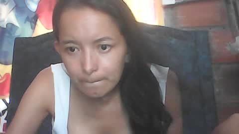 Snapshot of maile1997 chatting on July 18, 2:43 pm maile1997 online show from July 18, 2:43 pm